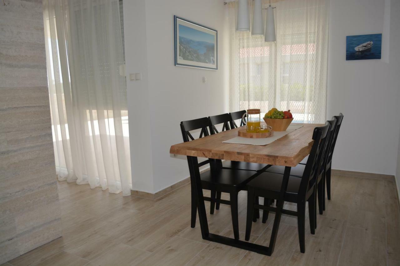 Villa Antea - Modern House With Pool Pag Town Εξωτερικό φωτογραφία